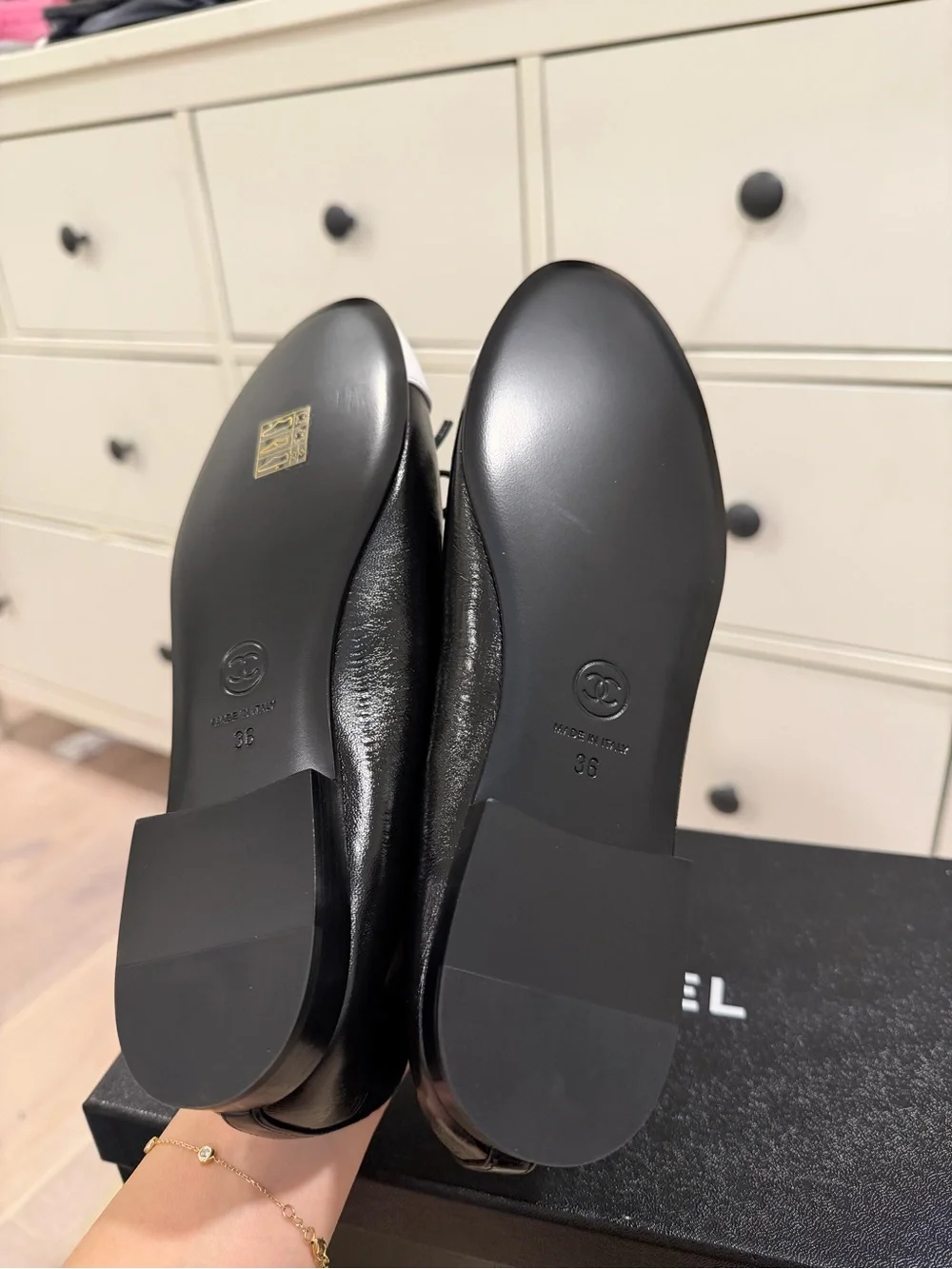 CHANEL 26S Ballet Flats in Black/White Crumpled